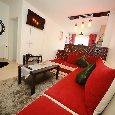 Studio Andrei Apartment